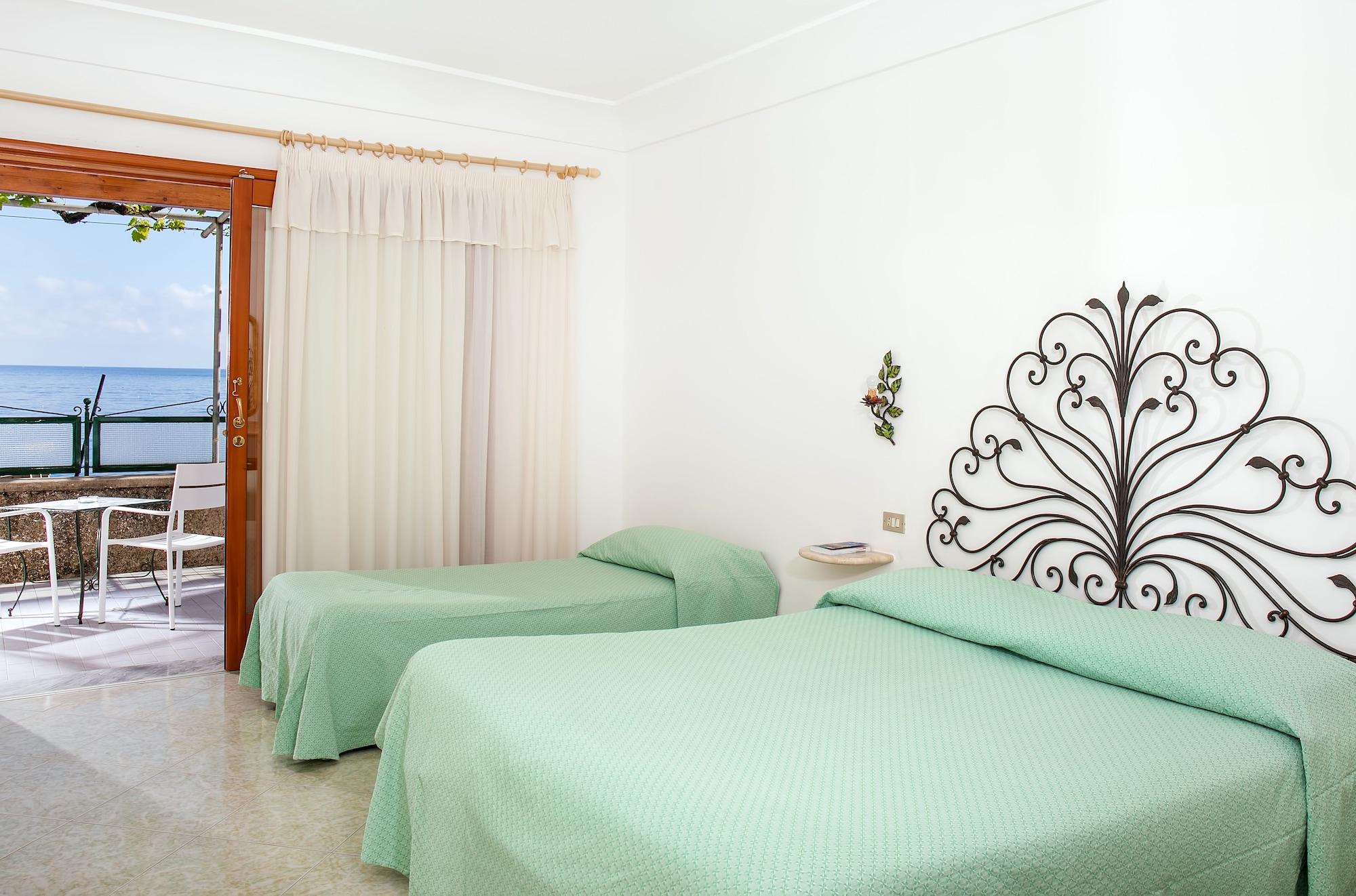 Hotel Pupetto Positano Bagian luar foto