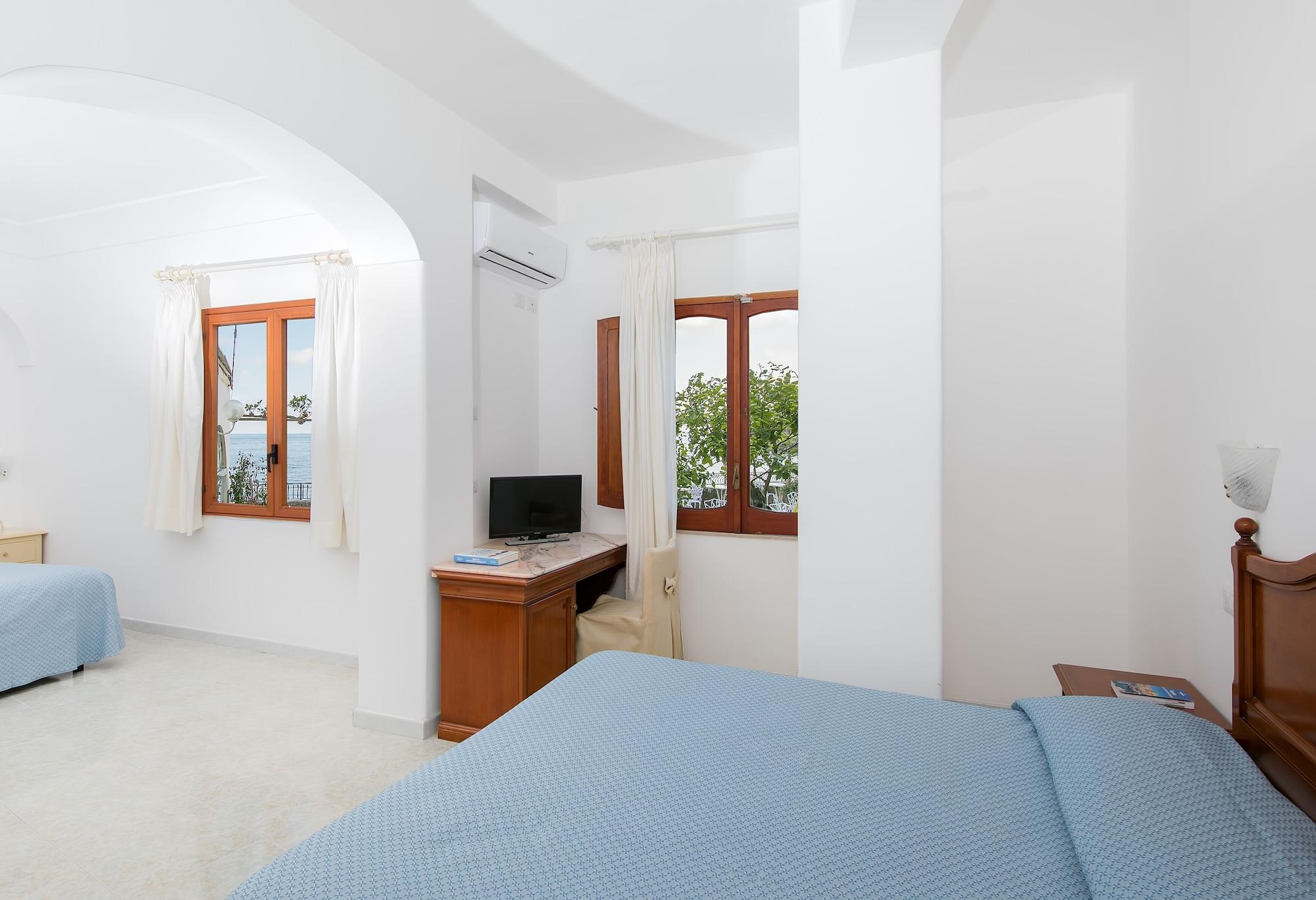 Hotel Pupetto Positano Bagian luar foto