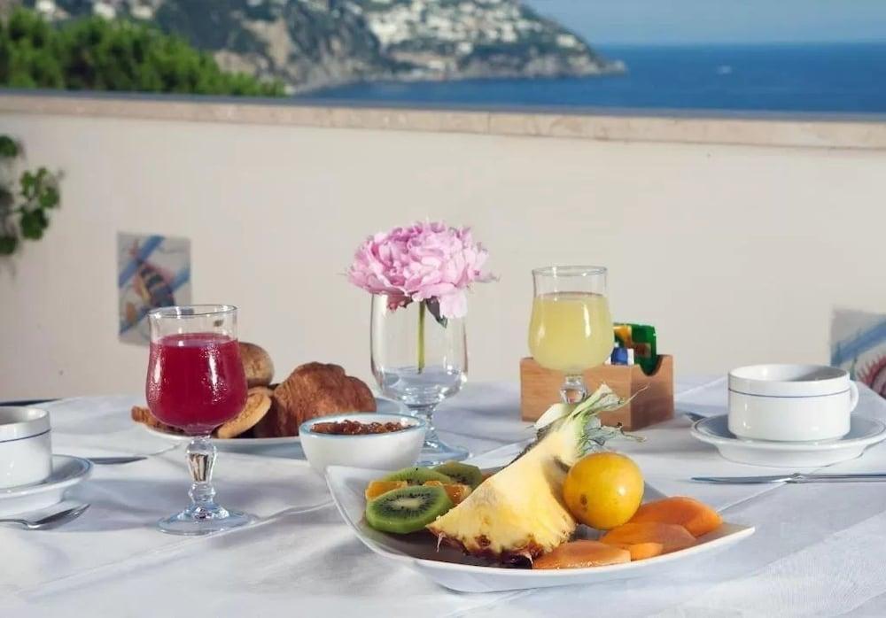 Hotel Pupetto Positano Bagian luar foto